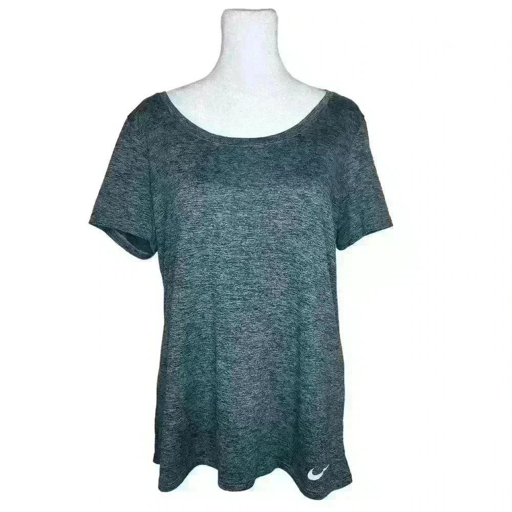 Nike dri-fit women's athletic tee in gray size large